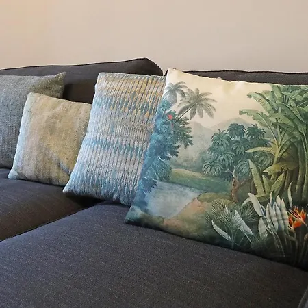 Apartment Flh Lovely Flat With Balcony