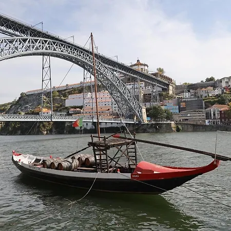 Flh Lovely Flat With Balcony * Oporto